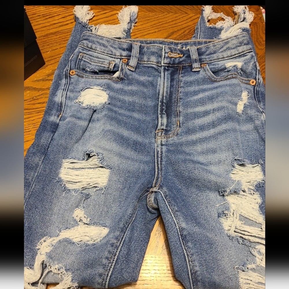 AE highest mom jean Size 00